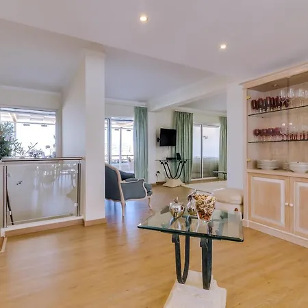 Vila Marina - Luxurious - Sea View Apartment