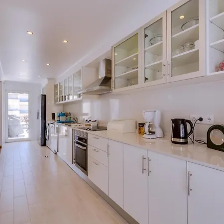 Vila Marina - Luxurious - Sea View Apartment